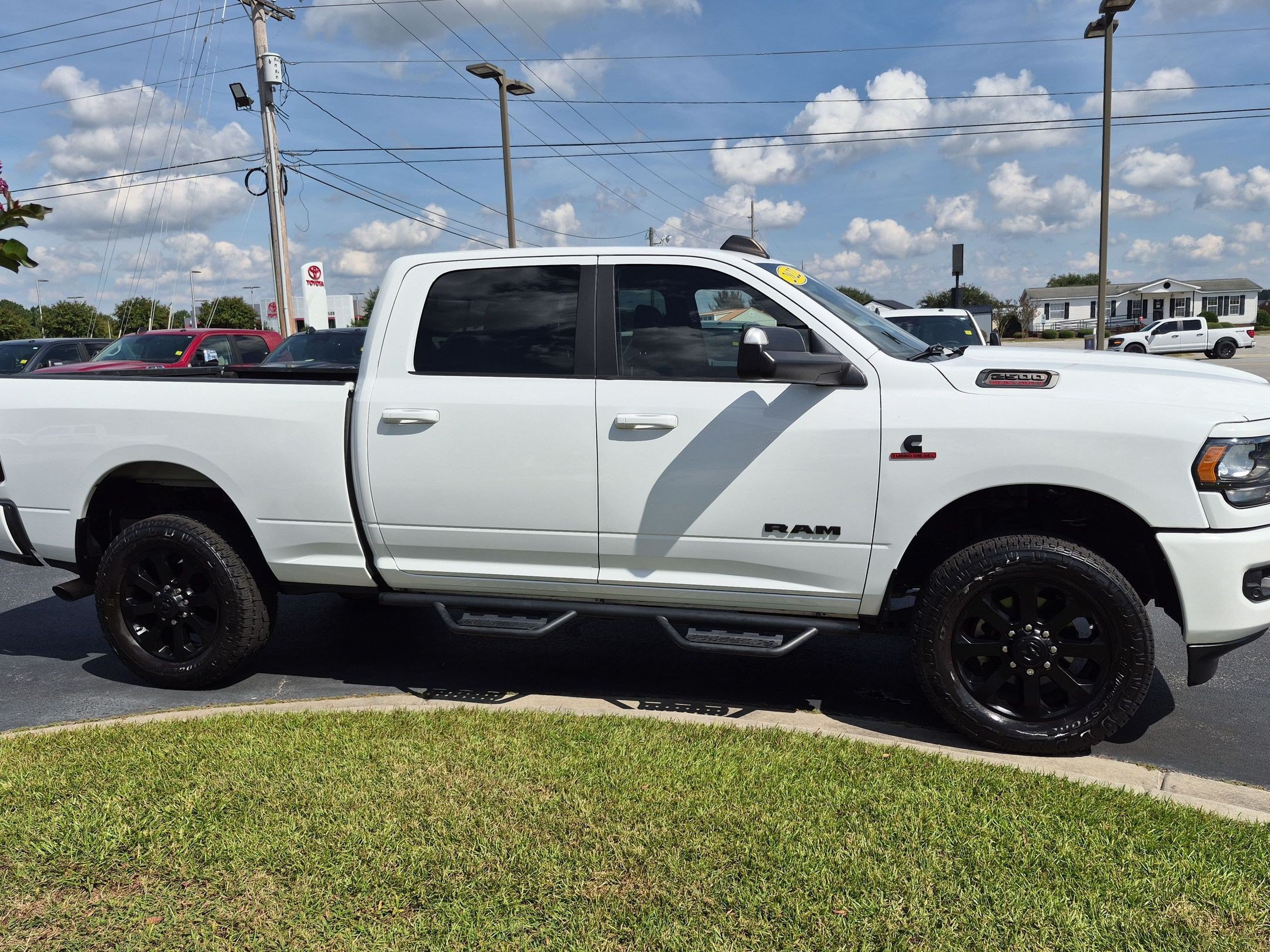 Used 2022 RAM 2500 Big Horn w/ Level B Equipment Group AWD/4WD image 4