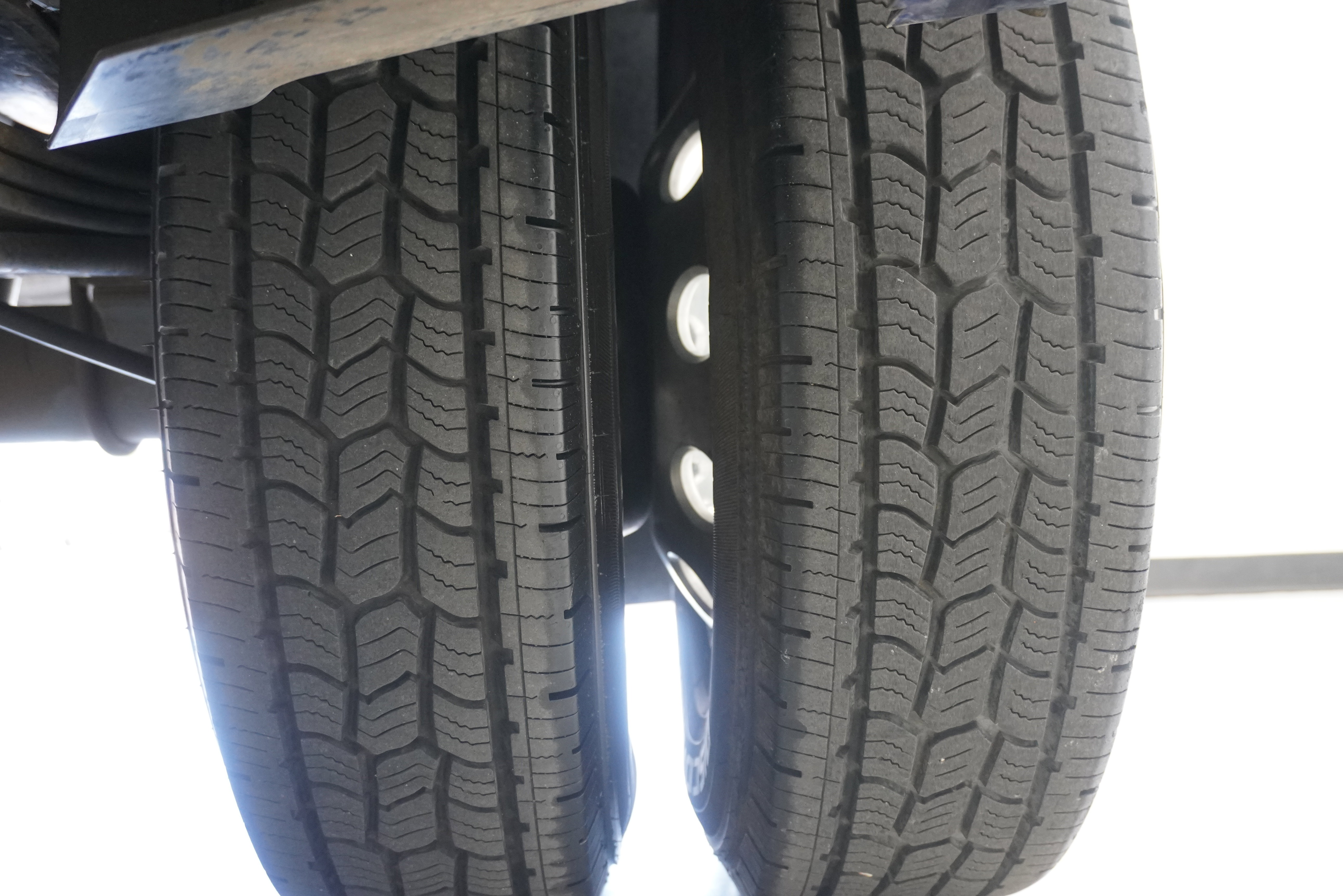 Used 2014 RAM 3500 Laramie w/ Convenience Group RWD image 27