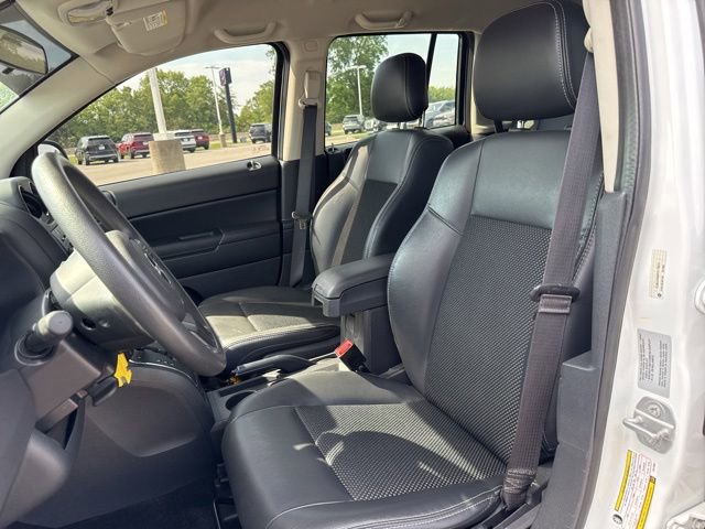 Used 2015 Jeep Compass Sport w/ Power Value Group AWD/4WD image 13