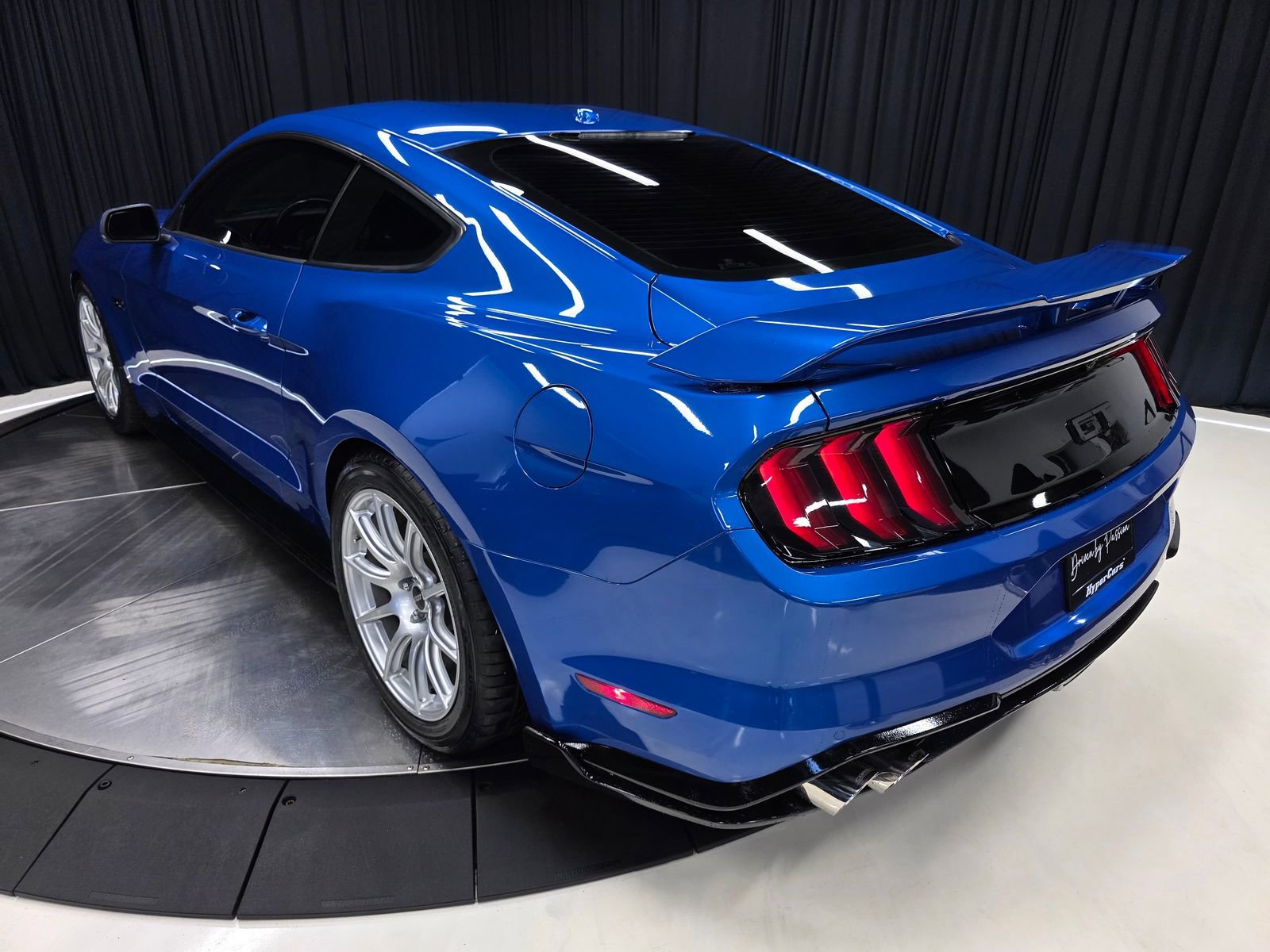 Used 2019 Ford Mustang GT Premium w/ GT Performance Package RWD image 43