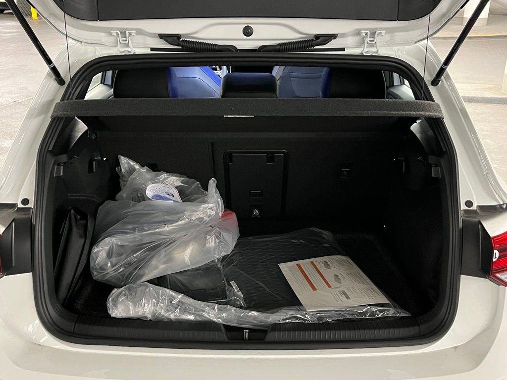 New 2026 Volkswagen Golf image 36