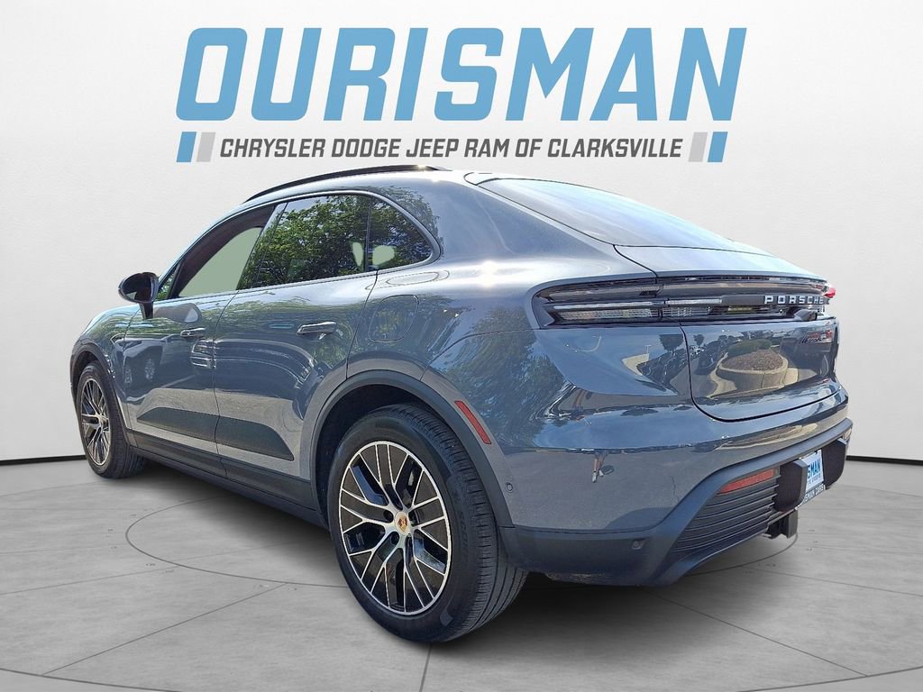 Used 2025 Porsche Macan 4 Electric w/ Premium Package AWD/4WD image 4