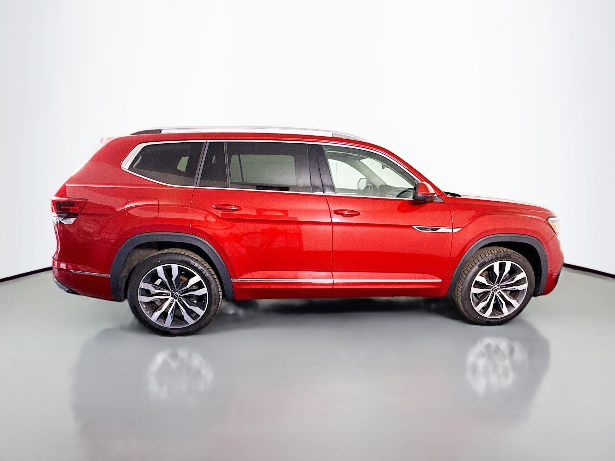 Used 2021 Volkswagen Atlas SEL Premium image 11