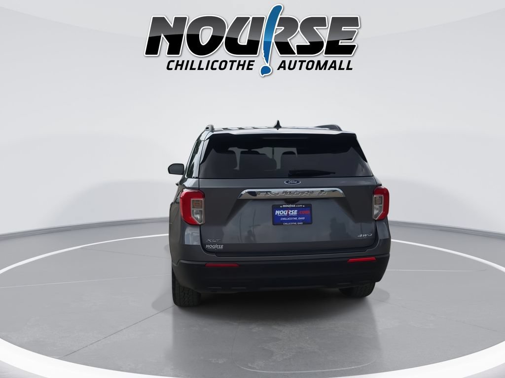 Used 2023 Ford Explorer XLT AWD/4WD image 7