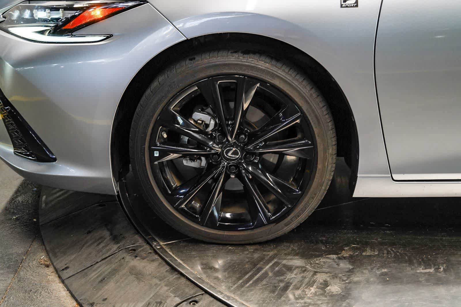 Certified 2024 Lexus ES 350 F Sport w/ Accessory Package (Z1) FWD image 9