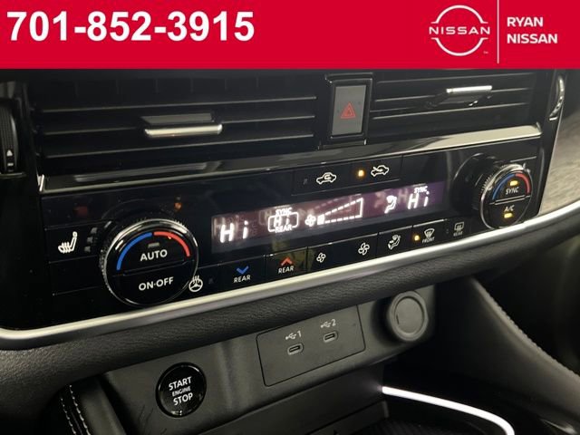 Certified 2025 Nissan Rogue Platinum w/ Tech Package image 23