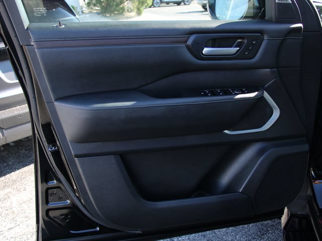 Certified 2025 Nissan Armada Platinum Reserve AWD/4WD image 15