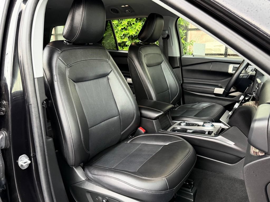 Used 2024 Ford Explorer Limited AWD/4WD image 36