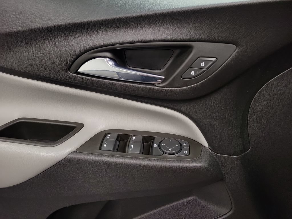 Used 2023 Chevrolet Equinox LS w/ Midnight Edition FWD image 18