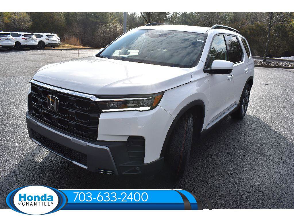 New 2026 Honda Pilot Touring image 3