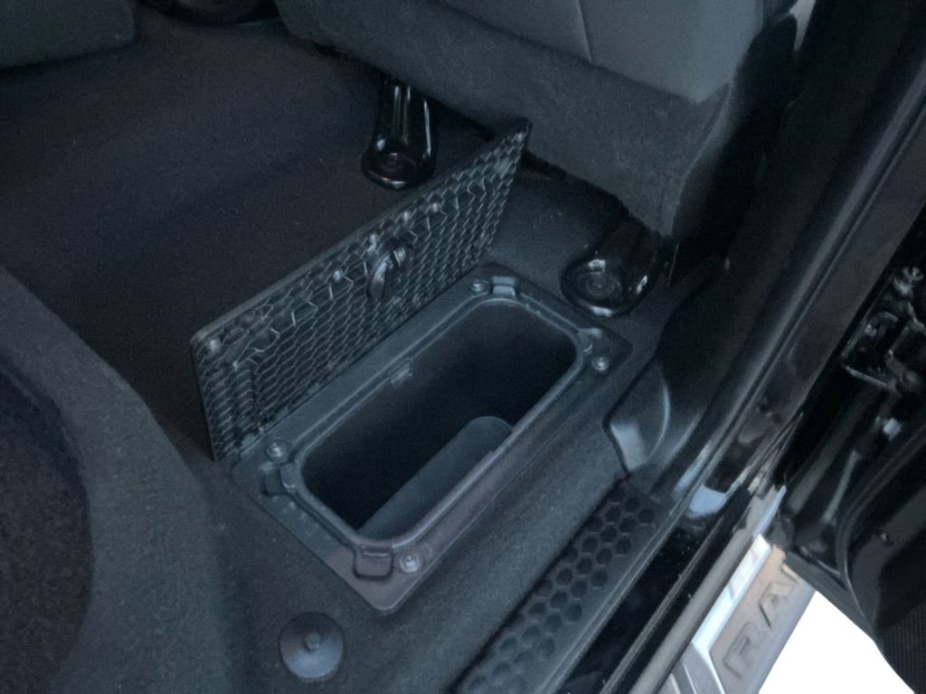 Used 2024 RAM 2500 Big Horn image 23