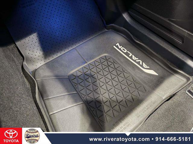 Certified 2019 Toyota Avalon Limited image 24