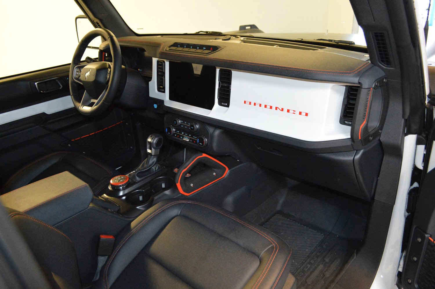 Used 2025 Ford Bronco Stroppe Edition image 10