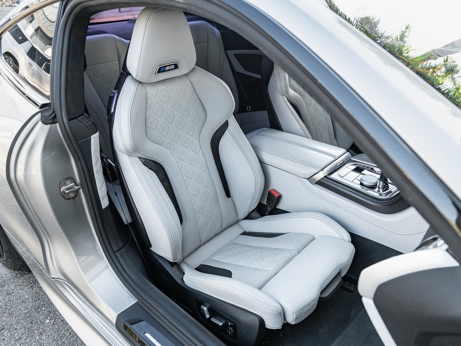 Used 2022 BMW M8 Competition w/ Driving Assistance Package image 8