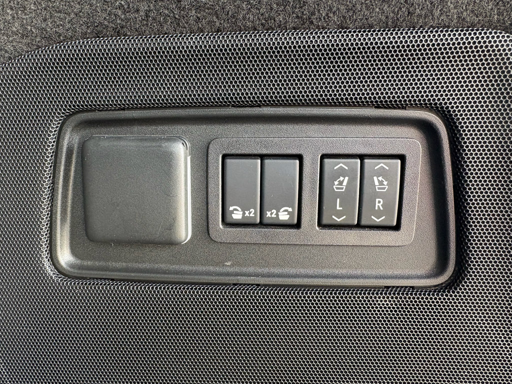 Used 2024 Cadillac Escalade V w/ LPO, ONYX Package AWD/4WD image 7
