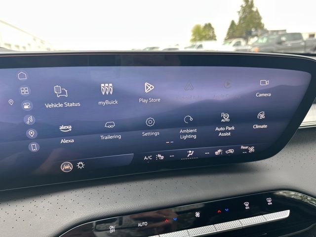 Used 2025 Buick Enclave Avenir AWD/4WD image 26
