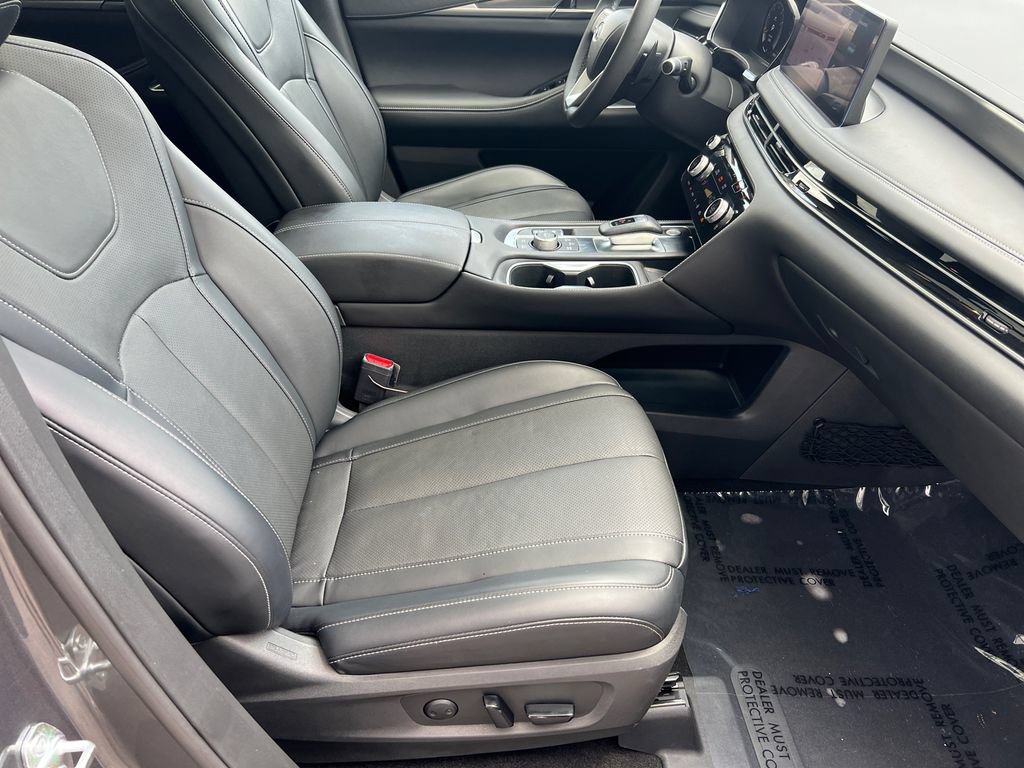 Used 2023 INFINITI QX60 Luxe w/ Performance Audio Package AWD/4WD image 11