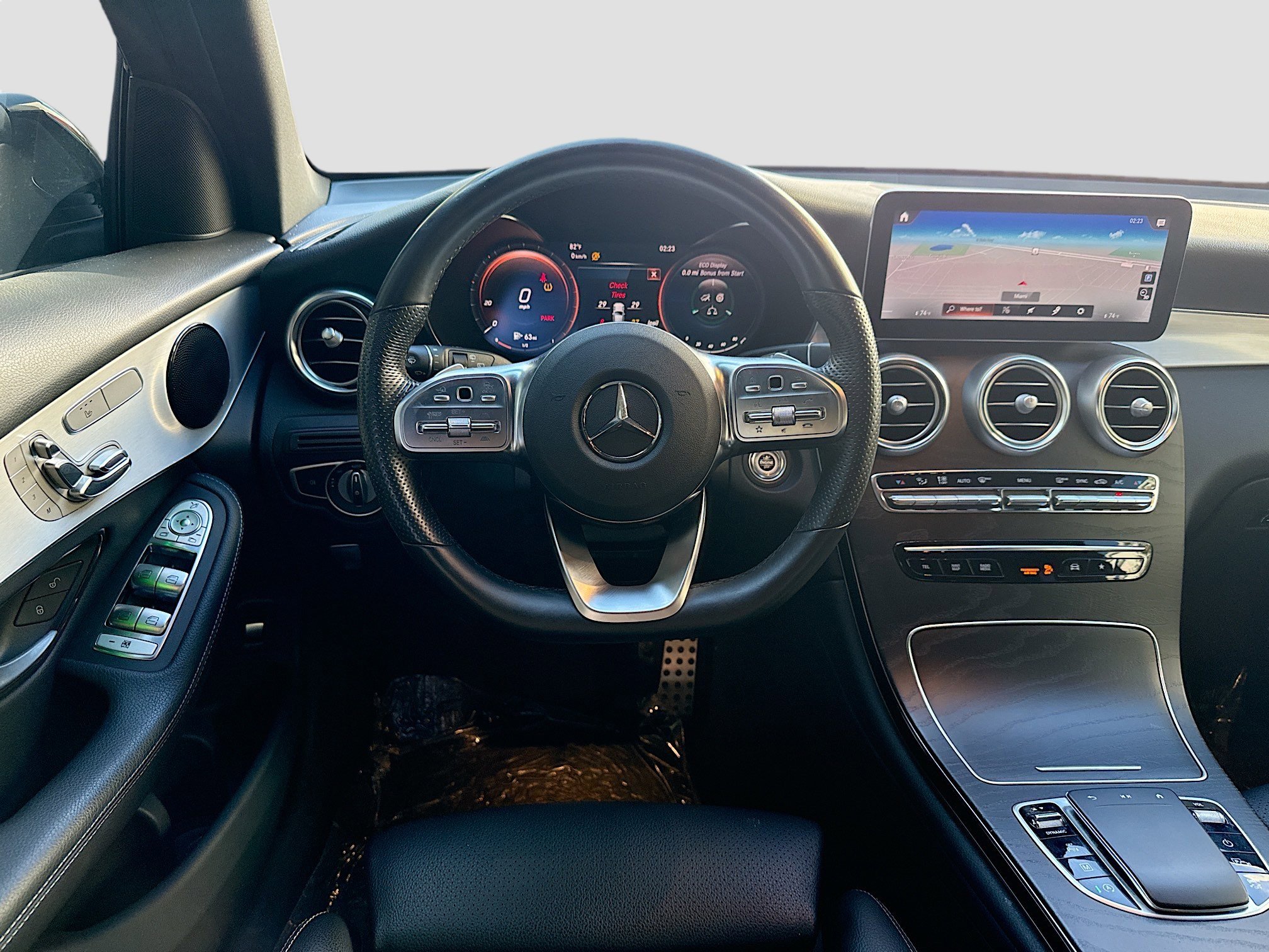 Used 2022 Mercedes-Benz GLC 300 w/ AMG Line image 20