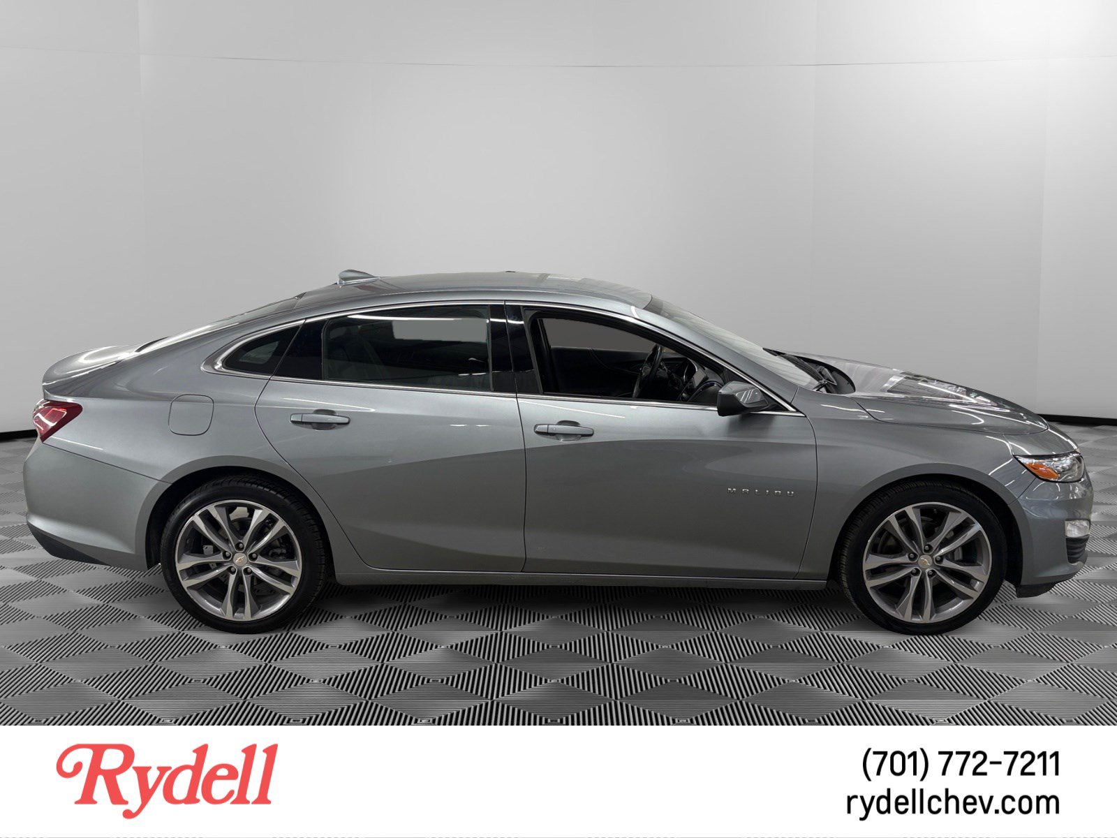 Used 2024 Chevrolet Malibu LT FWD image 6