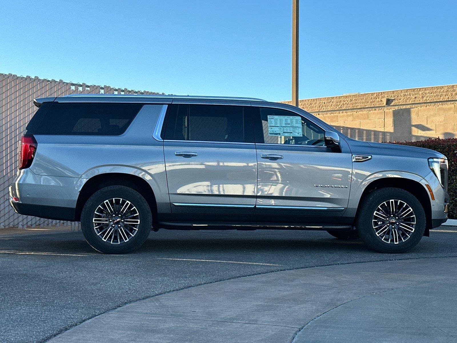 New 2026 GMC Yukon XL Elevation w/ Elevation Premium Package AWD/4WD image 3