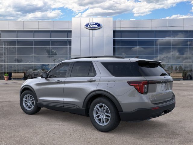 Used 2026 Ford Explorer Active AWD/4WD image 4