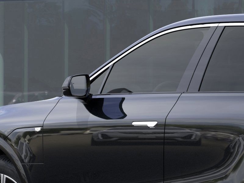 Used 2025 Cadillac Lyriq Luxury image 13