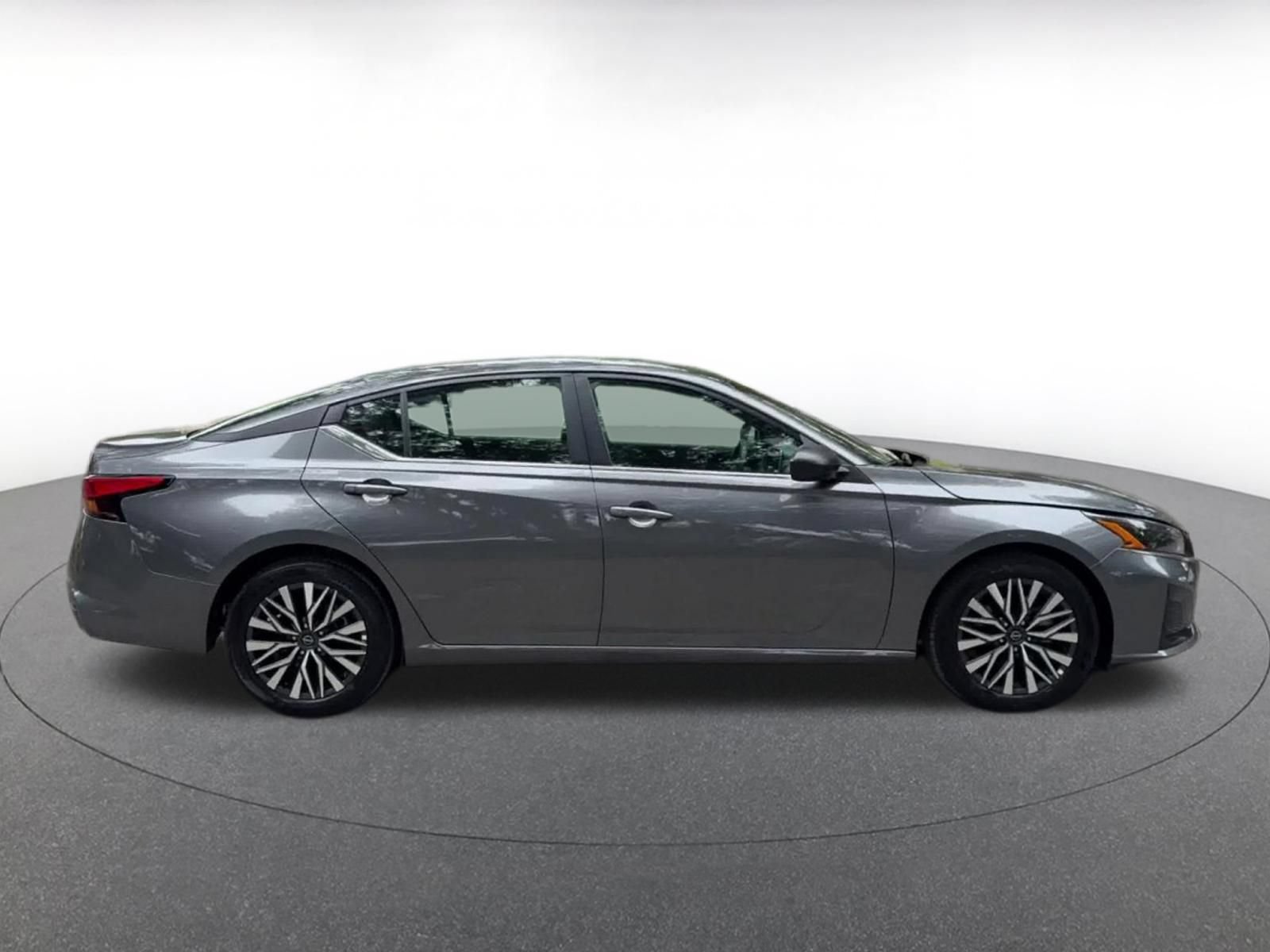 Used 2026 Nissan Altima 2.5 SV FWD image 17