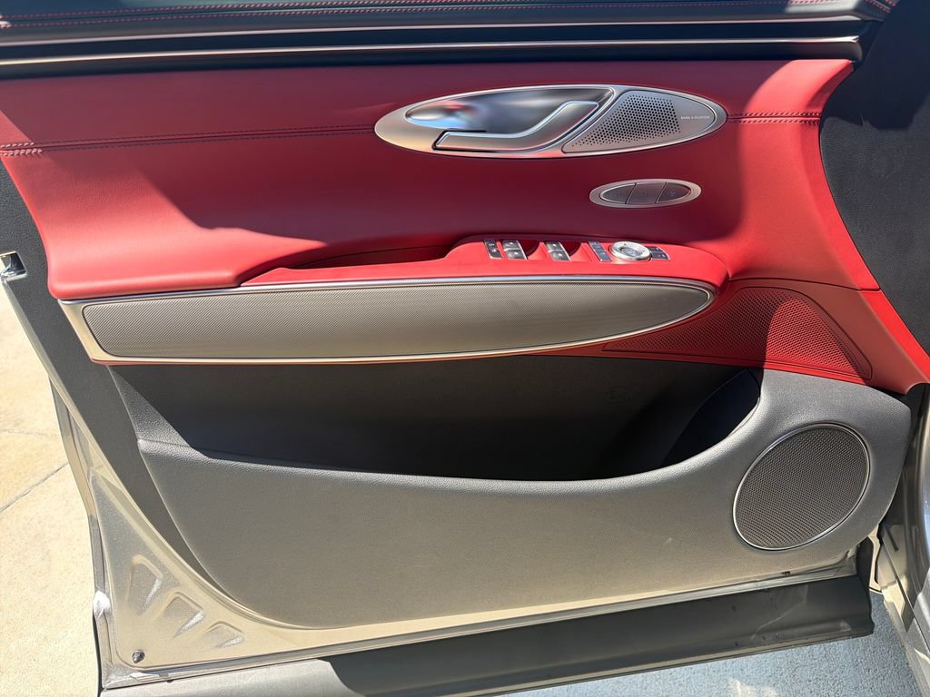 New 2027 Genesis GV70 2.5T Sport Prestige AWD/4WD image 12
