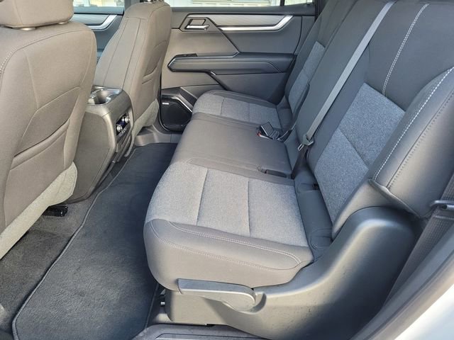 Used 2025 GMC Acadia Elevation image 15