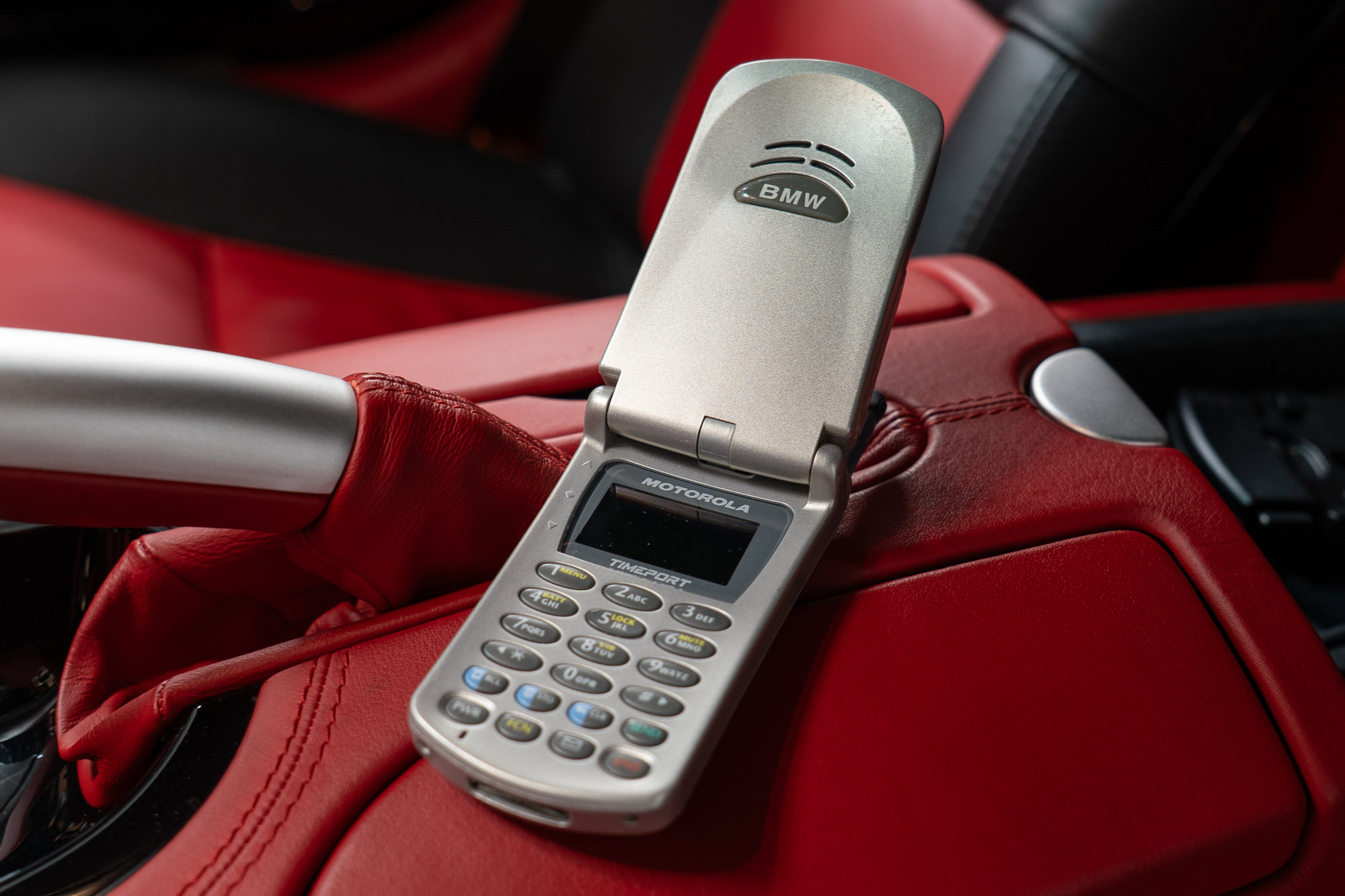 Used 2002 BMW Z8 RWD image 25