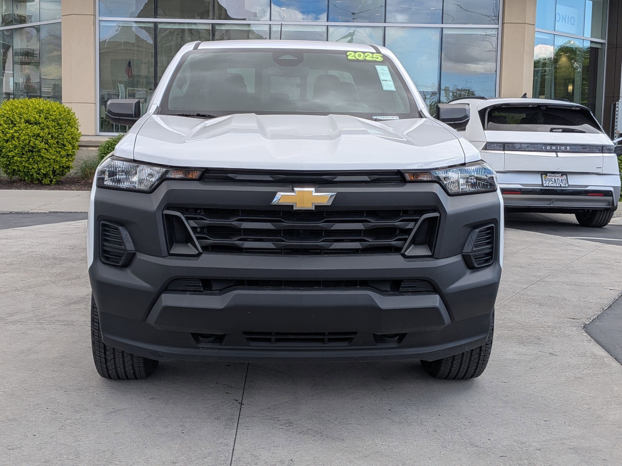 Used 2025 Chevrolet Colorado W/T w/ WT Convenience Package II image 11