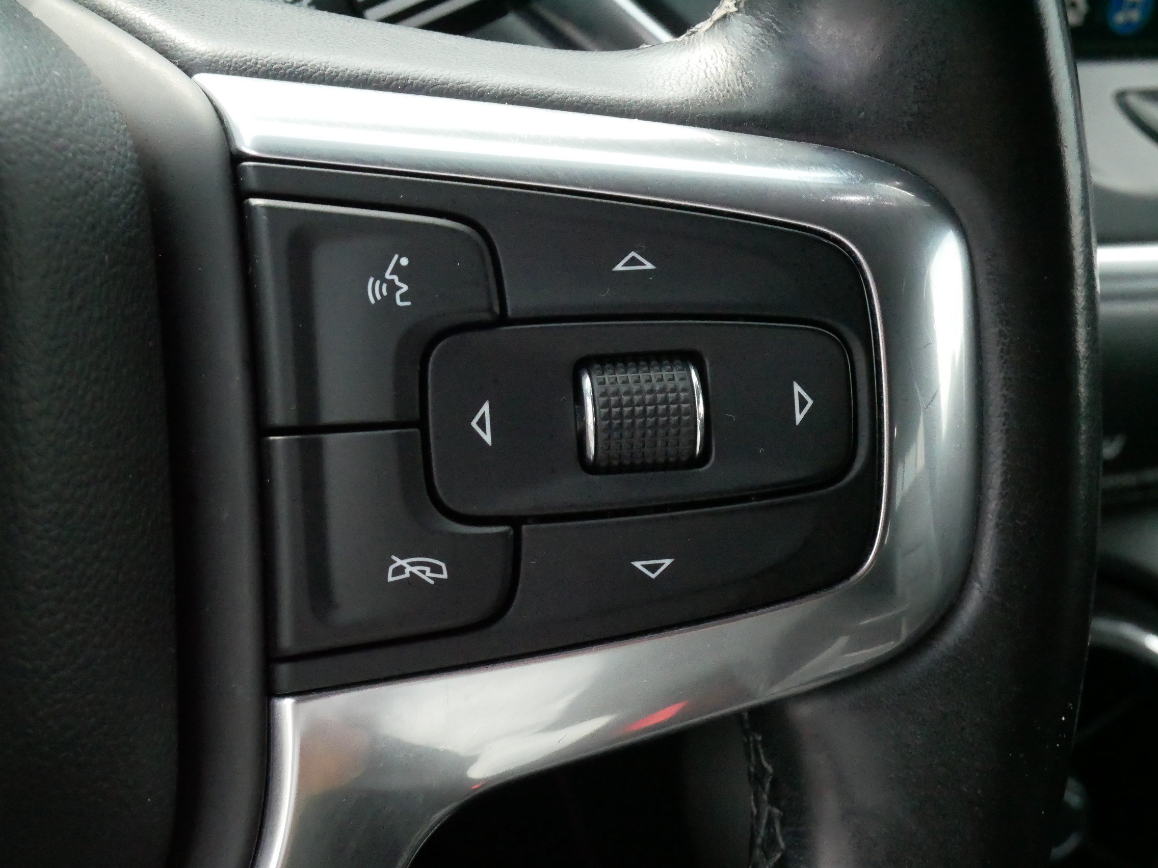 Used 2019 Chevrolet Blazer LT AWD/4WD image 26