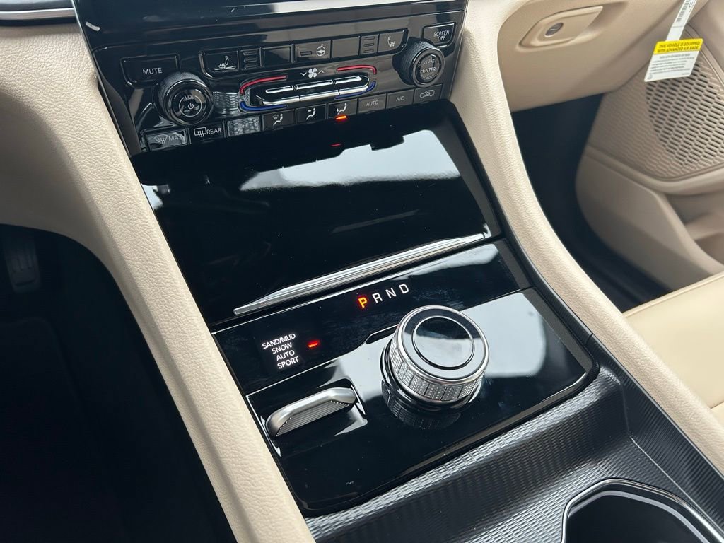 New 2025 Jeep Grand Cherokee Limited w/ Trailer Tow Package image 14