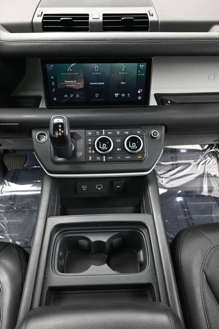 Used 2020 Land Rover Defender 110 SE AWD/4WD image 16