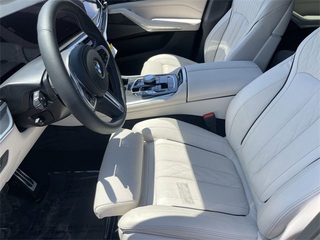 New 2026 BMW X5 M60i w/ Executive Package image 19