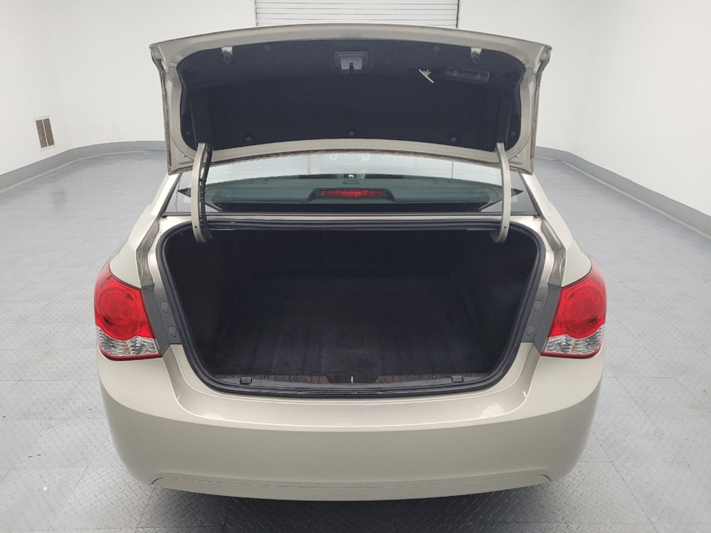 Used 2016 Chevrolet Cruze LT FWD image 29