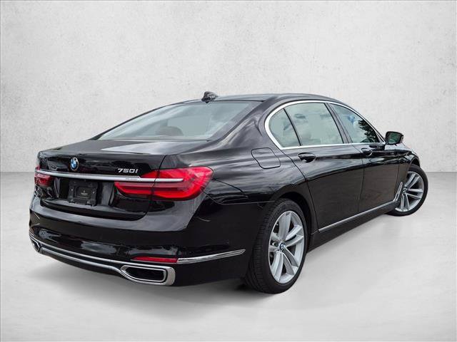 Used 2017 BMW 750i RWD image 5