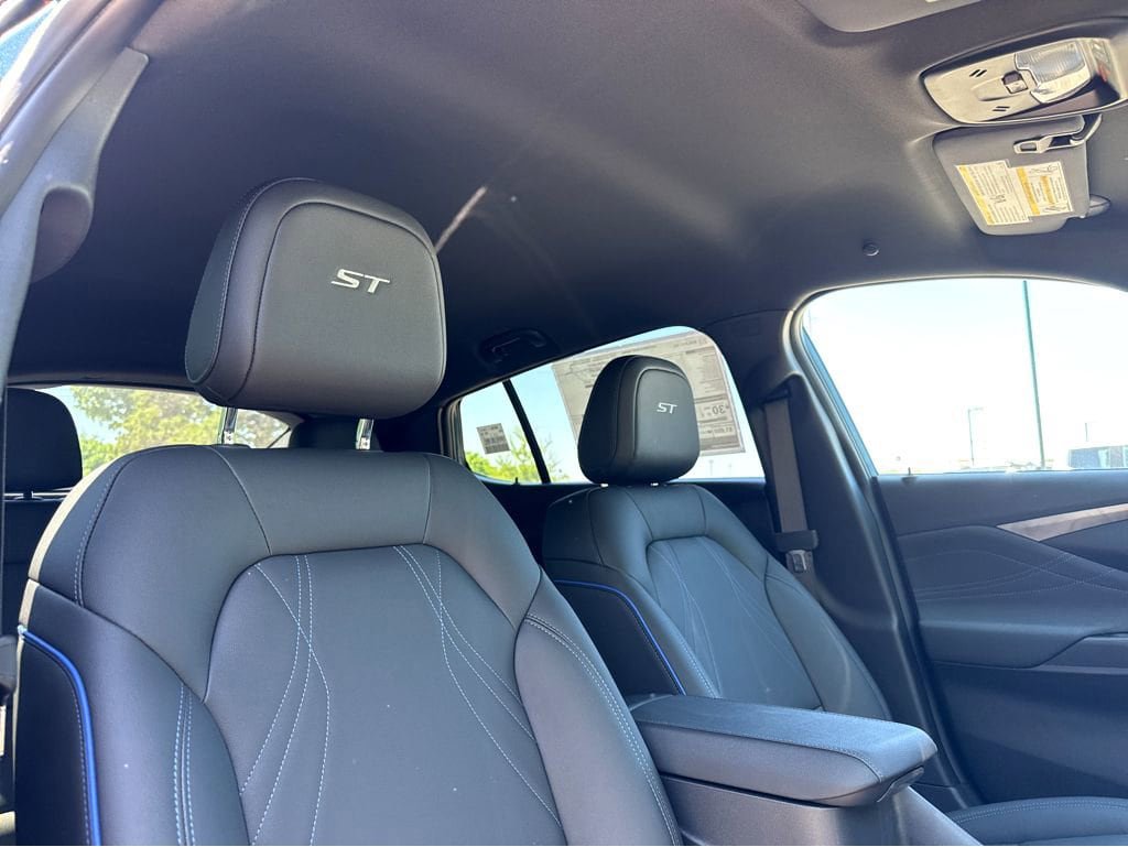 New 2026 Buick Envista Sport Touring FWD image 5