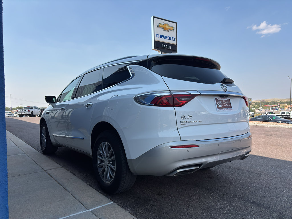 Used 2022 Buick Enclave Premium AWD/4WD image 8