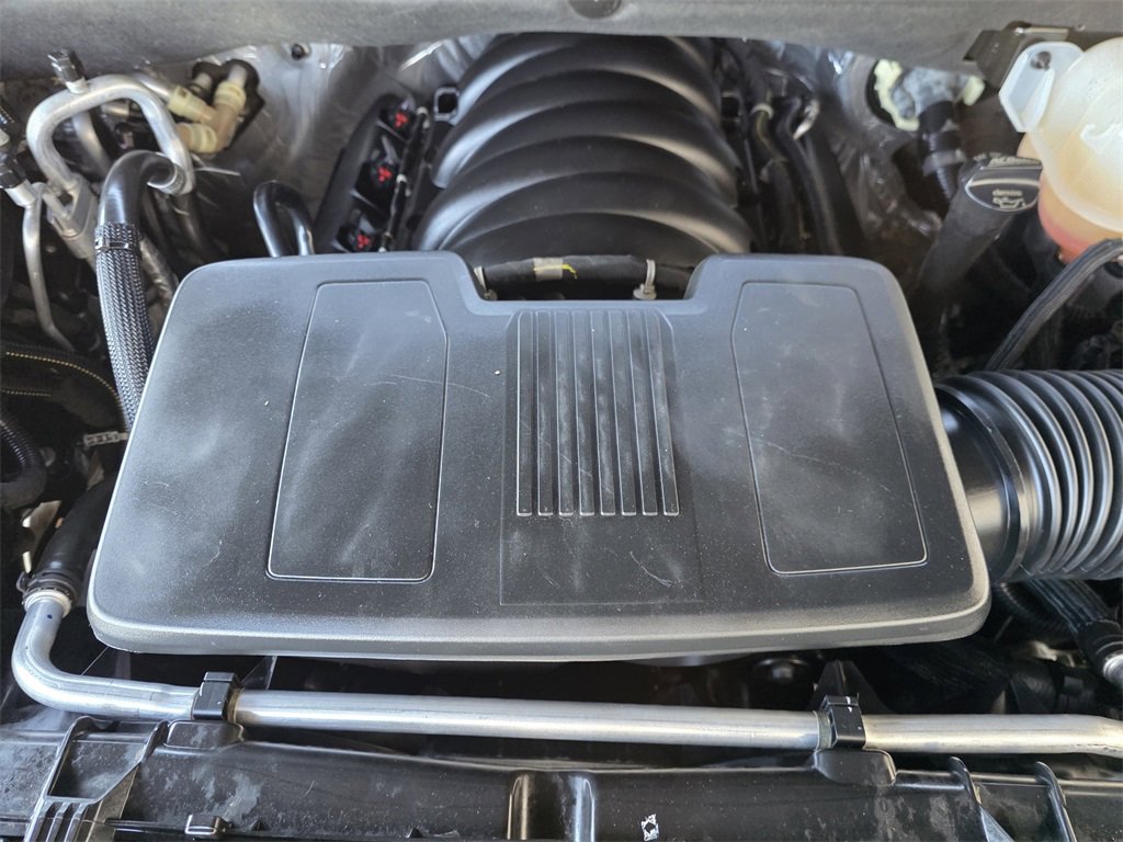 Used 2024 Chevrolet Suburban LT image 22