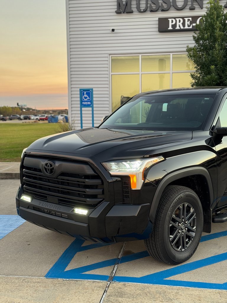 Used 2025 Toyota Tundra SR5 image 2