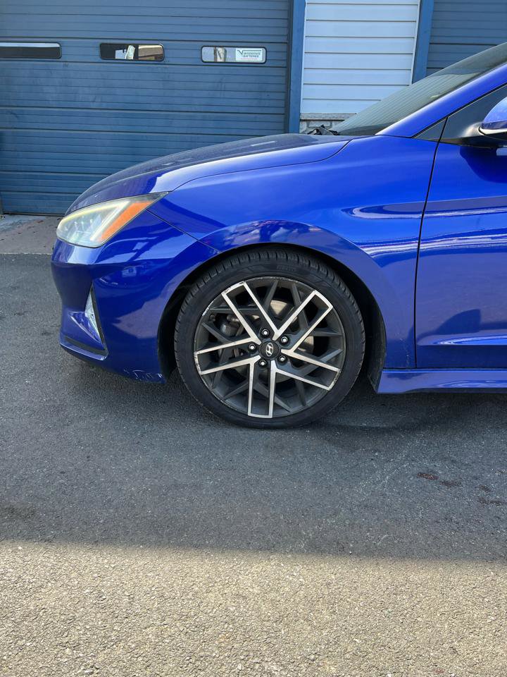 Used 2019 Hyundai Elantra Sport w/ Cargo Package image 2