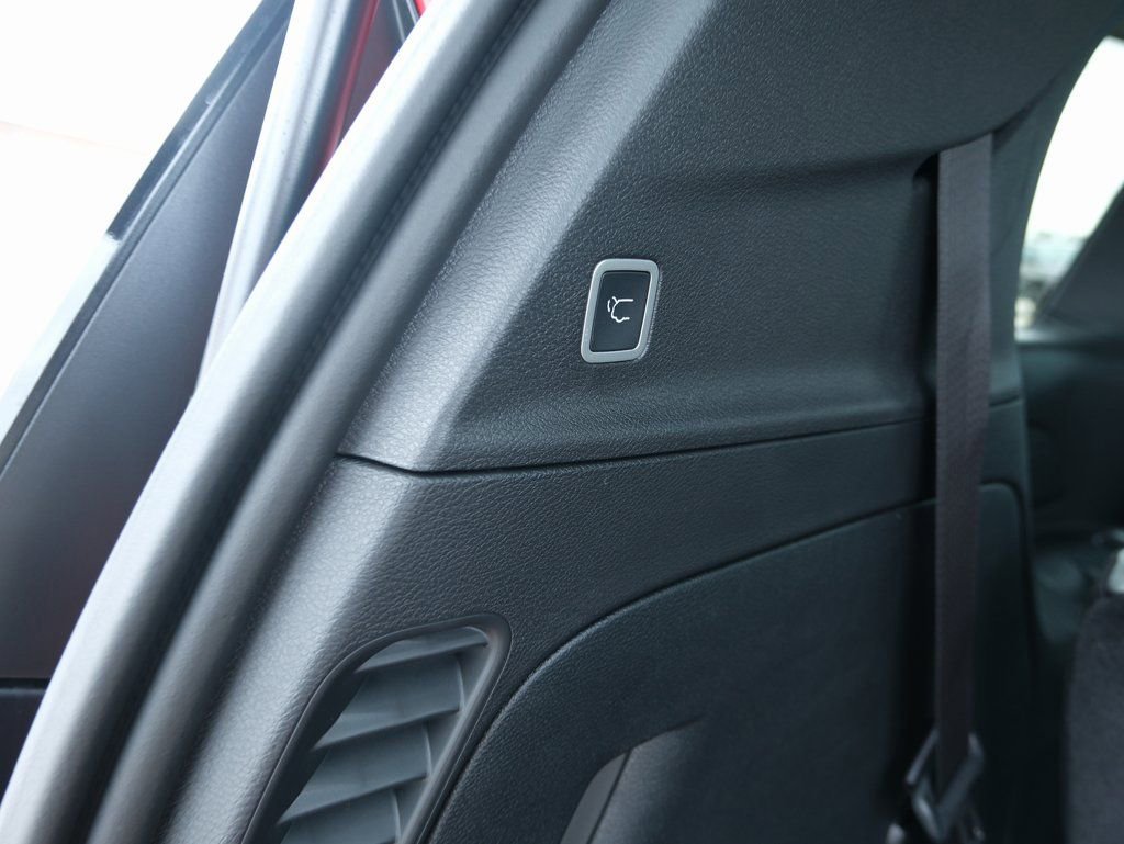 New 2026 Chrysler Voyager LX FWD image 33