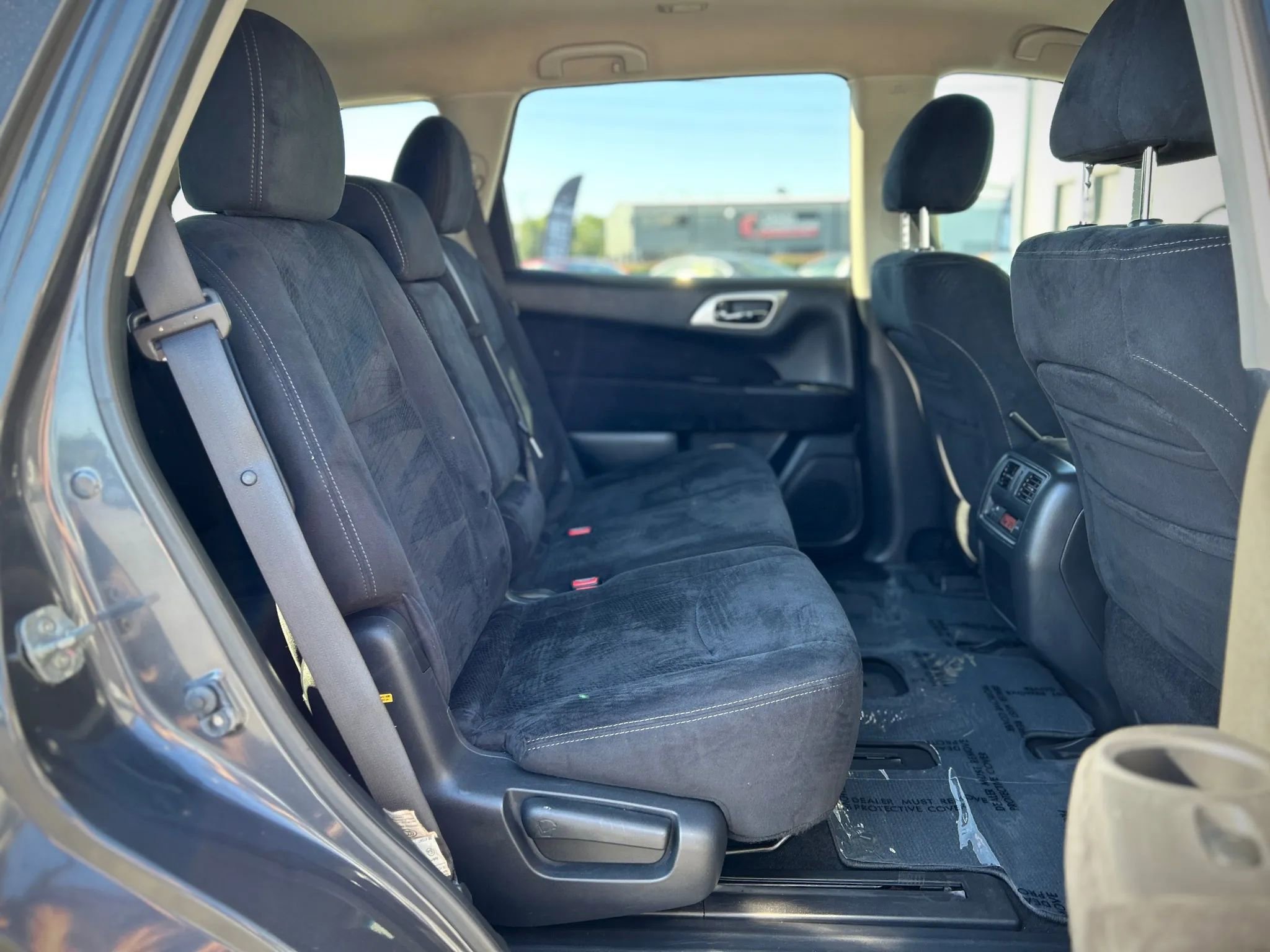 Used 2013 Nissan Pathfinder SV image 18