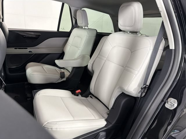 New 2026 Lincoln Aviator AWD image 15