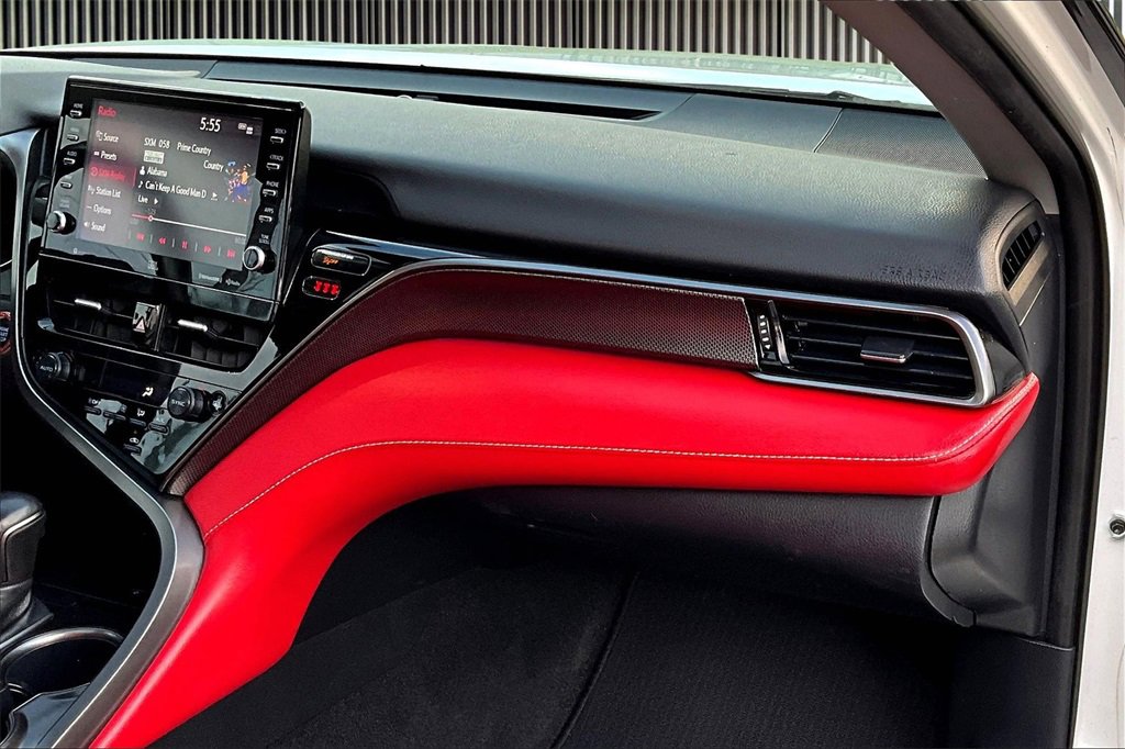 Used 2022 Toyota Camry XSE w/ Driver Assist Package image 17