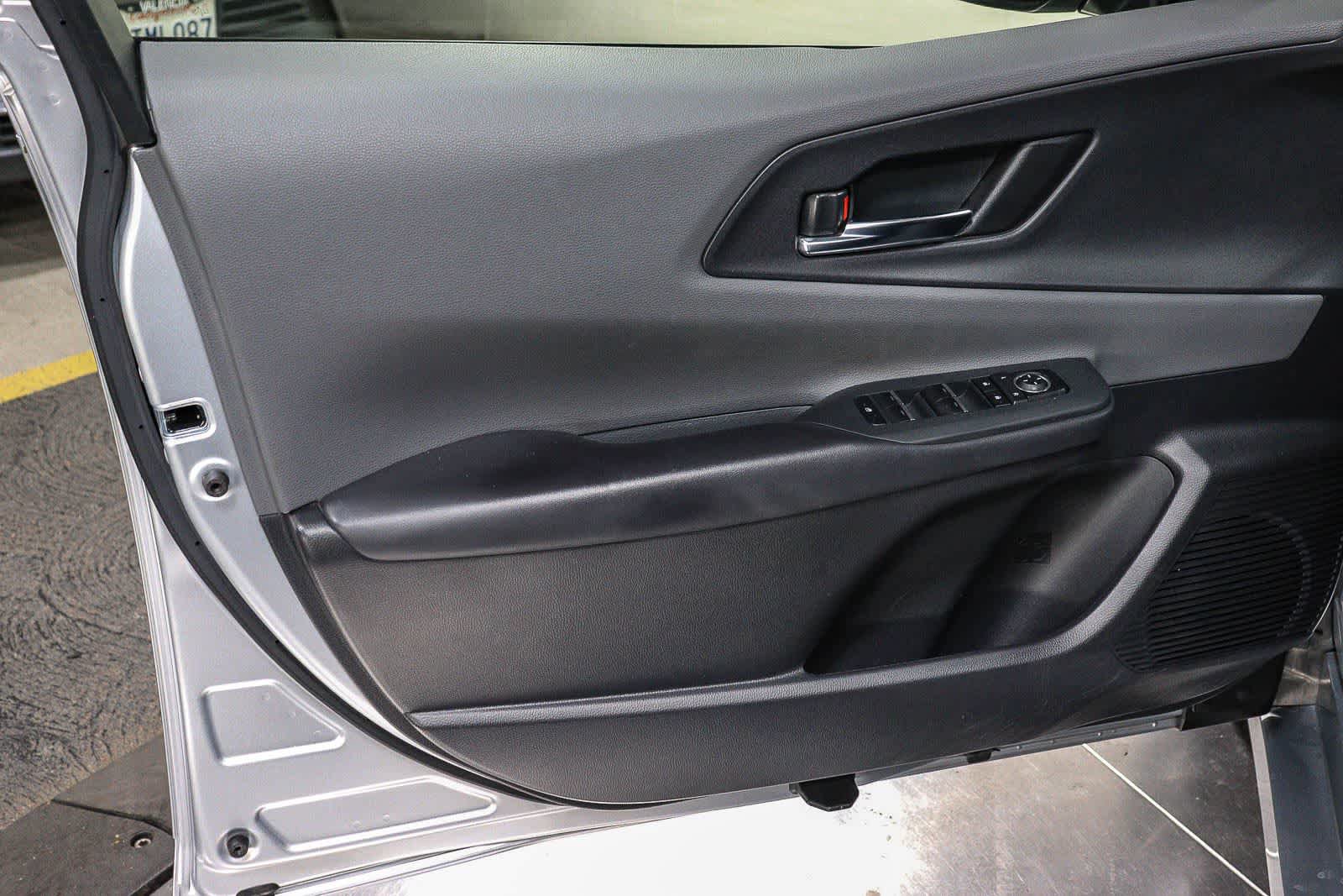 Certified 2023 Toyota Prius XLE FWD image 22