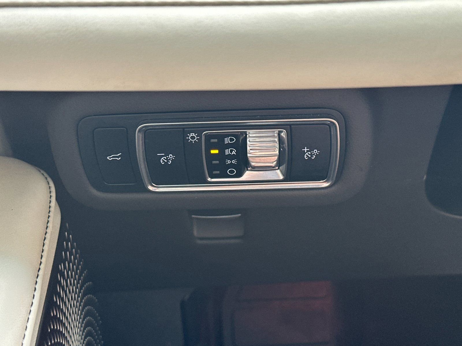 Used 2024 Lincoln Nautilus Black Label w/ Jet Appearance Package (87T) image 33