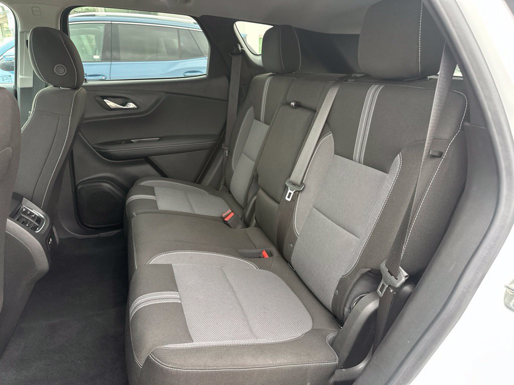 Used 2026 Chevrolet Blazer LT FWD image 28