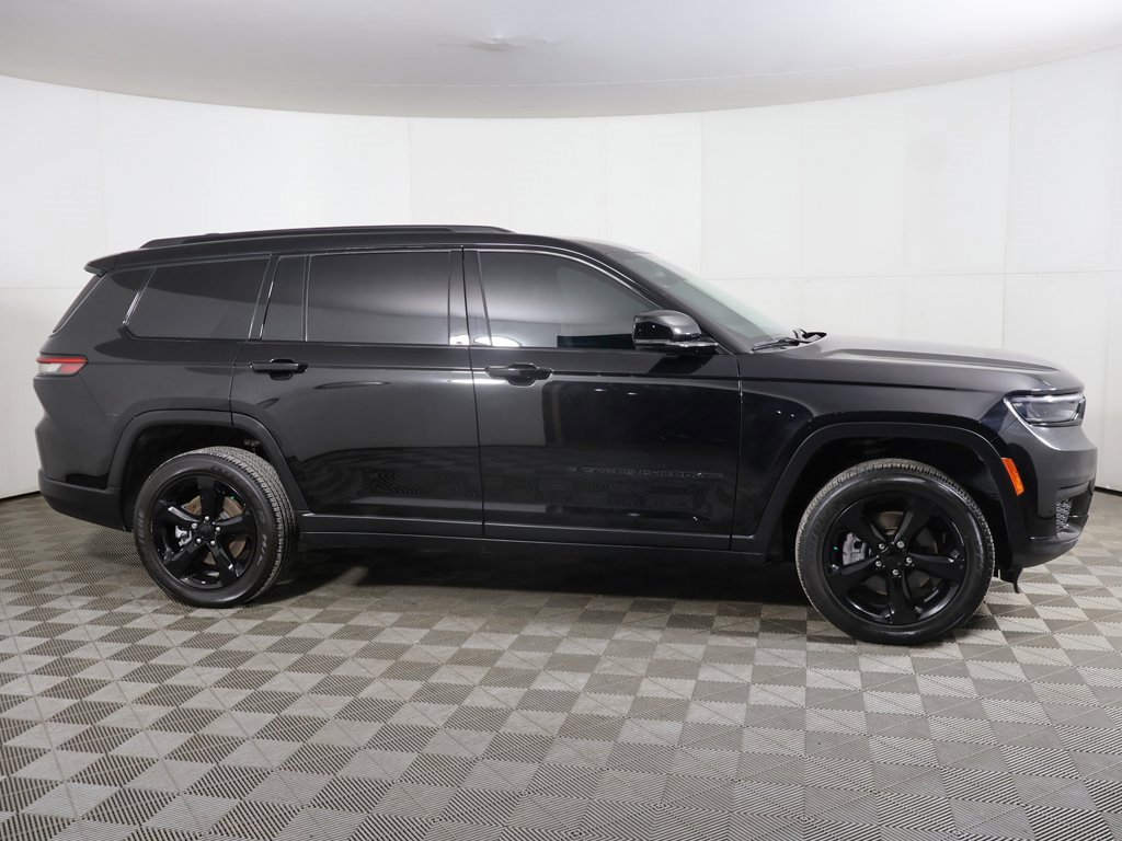 Used 2024 Jeep Grand Cherokee L Altitude image 16